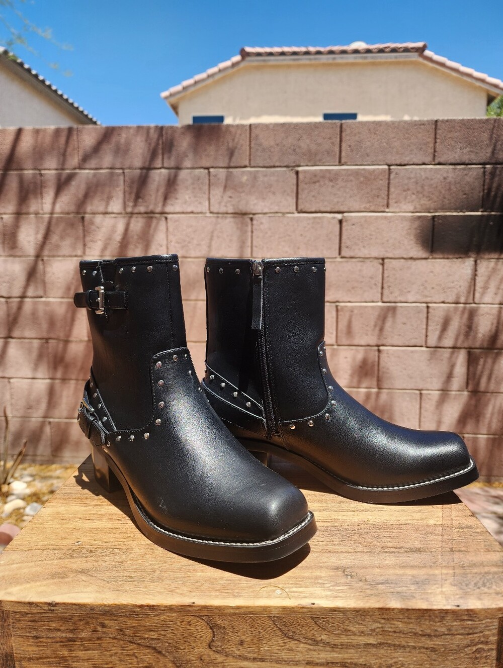 MIA Women's Delores Black Leather Square Toe Studded Buckle Booties Size 9 - Picture 2 of 11